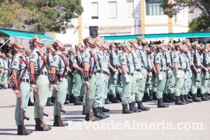 Más de 3.000 personas asisten al 95 aniversario de La Legión.El ministro de Defensa Morenés preside un acto conmemorativo que coincide co