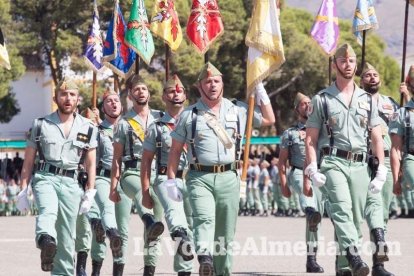 Más de 3.000 personas asisten al 95 aniversario de La Legión.El ministro de Defensa Morenés preside un acto conmemorativo que coincide co