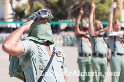 Más de 3.000 personas asisten al 95 aniversario de La Legión.El ministro de Defensa Morenés preside un acto conmemorativo que coincide co