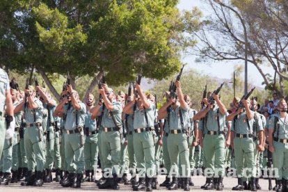 Más de 3.000 personas asisten al 95 aniversario de La Legión.El ministro de Defensa Morenés preside un acto conmemorativo que coincide co