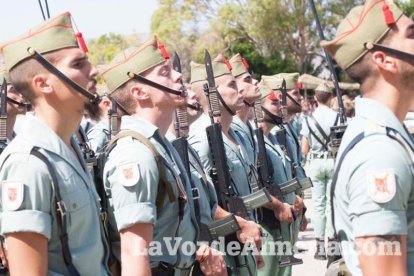 Más de 3.000 personas asisten al 95 aniversario de La Legión.El ministro de Defensa Morenés preside un acto conmemorativo que coincide co
