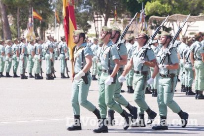 Más de 3.000 personas asisten al 95 aniversario de La Legión.El ministro de Defensa Morenés preside un acto conmemorativo que coincide co