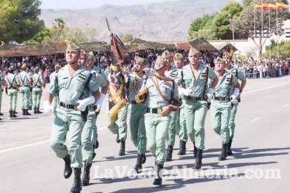 Más de 3.000 personas asisten al 95 aniversario de La Legión.El ministro de Defensa Morenés preside un acto conmemorativo que coincide co