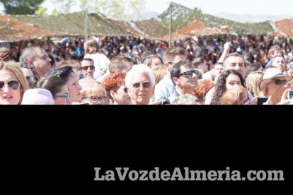 Más de 3.000 personas asisten al 95 aniversario de La Legión.El ministro de Defensa Morenés preside un acto conmemorativo que coincide co