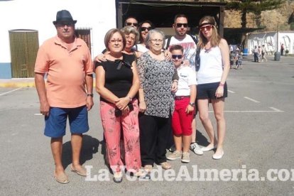 Alboloduy brinda la pisada de su primera uva a Paco Calvache