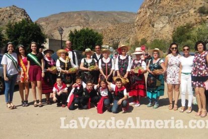 Alboloduy brinda la pisada de su primera uva a Paco Calvache