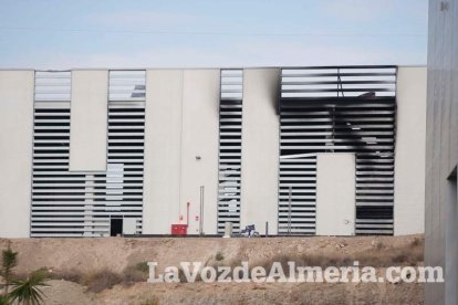 Un fallecido y dos heridos graves en una explosión en una planta de combustibles ubicada en el PITA.