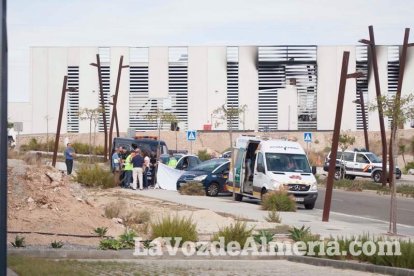 Un fallecido y dos heridos graves en una explosión en una planta de combustibles ubicada en el PITA.