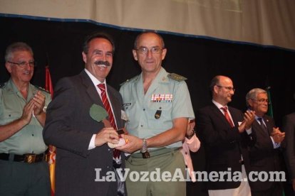 El Acebuche celebra el día de La Merced en el salón de actos de la prisión.