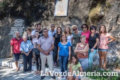 La Virgen se queda en Huebro tras la defensa de sus vecinos