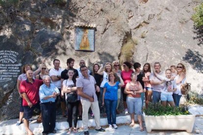 La Virgen se queda en Huebro tras la defensa de sus vecinos