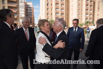 Celebración del día de la Guardia Civil en Almería con un homenaje al agente Quintana fallecido en julio. Fotos: Juan Sánchez.