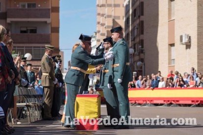 Celebración del día de la Guardia Civil en Almería con un homenaje al agente Quintana fallecido en julio. Fotos: Juan Sánchez.