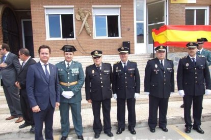 Celebración de la Virgen del Pilar en el cuartel de la Guardia Civil de El Ejido. Fotos: JA Barrios.