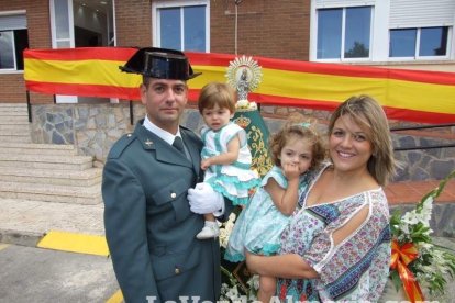 Celebración de la Virgen del Pilar en el cuartel de la Guardia Civil de El Ejido. Fotos: JA Barrios.