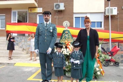 Celebración de la Virgen del Pilar en el cuartel de la Guardia Civil de El Ejido. Fotos: JA Barrios.