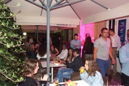 Fiesta de Juego de Tronos en Burane con actores y resto de personal de la serie. Fotos: JA Barrios.