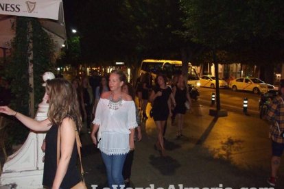 Fiesta de Juego de Tronos en Burane con actores y resto de personal de la serie. Fotos: JA Barrios.