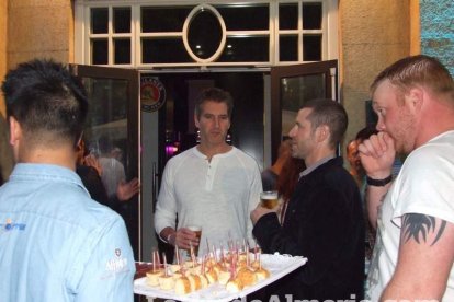 Fiesta de Juego de Tronos en Burane con actores y resto de personal de la serie. Fotos: JA Barrios.