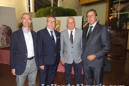 Homenaje a José Mª Rossell por los 25 años del Grupo Hoteles Playa