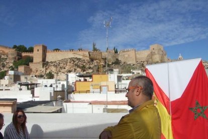 Las asociaciones de Almería y Granada homenajean a Sellan Berrada, cónsul general