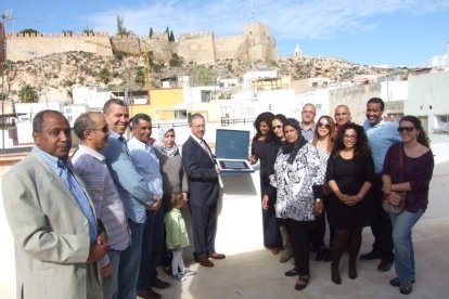 Las asociaciones de Almería y Granada homenajean a Sellan Berrada, cónsul general