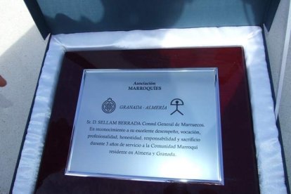 Las asociaciones de Almería y Granada homenajean a Sellan Berrada, cónsul general