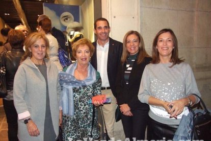 Cáritas inaugura su tienda Koopera Store en la Plaza San Sebastián. Fotos: JA Barrios.