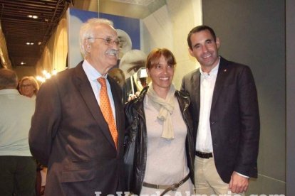 Cáritas inaugura su tienda Koopera Store en la Plaza San Sebastián. Fotos: JA Barrios.