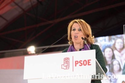 El candidato socialista a La Moncloa, Pedro Sánchez, comparte escenario con la presidenta de la Junta, Susana Díaz. Fotos: Juan Sánchez