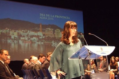 El luto por la matanza en París marca la fiesta de Almería