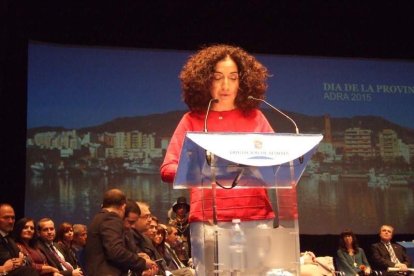 El luto por la matanza en París marca la fiesta de Almería