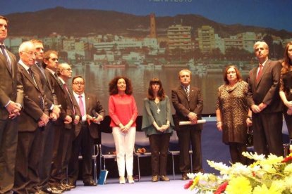 El luto por la matanza en París marca la fiesta de Almería
