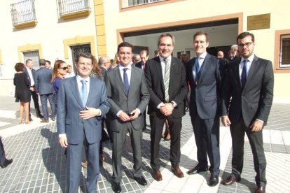 El luto por la matanza en París marca la fiesta de Almería