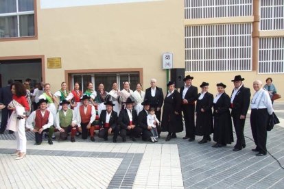 El luto por la matanza en París marca la fiesta de Almería