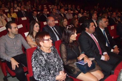 El luto por la matanza en París marca la fiesta de Almería