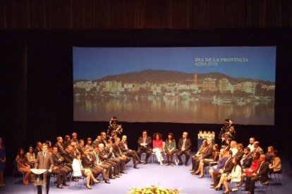 El luto por la matanza en París marca la fiesta de Almería