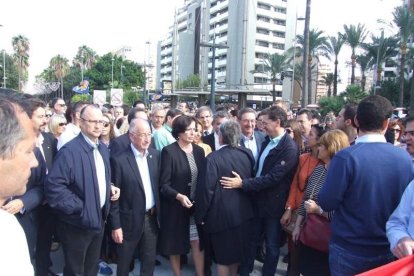 Medio millar de personas han participado en la concentración celebrada en la capital de la provincia. Fotos: JA Barrios