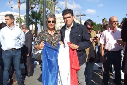 Medio millar de personas han participado en la concentración celebrada en la capital de la provincia. Fotos: JA Barrios