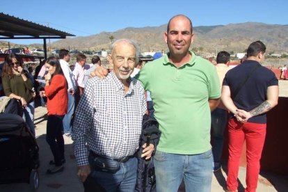 Junto a los toreros Ruiz Manuel y El César han asistido la concejala y el diputado de Cultura. Fotos: JA Barrios