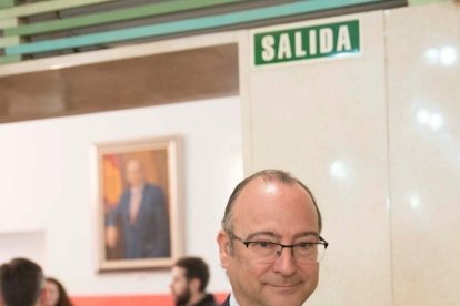 Pleno extraordinario en el que Luis Rogelio Rodríguez- Comendador ha dimitido como alcalde de Almería dando paso a Ramón Fernández-Pache