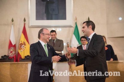 Pleno extraordinario en el que Luis Rogelio Rodríguez- Comendador ha dimitido como alcalde de Almería dando paso a Ramón Fernández-Pache