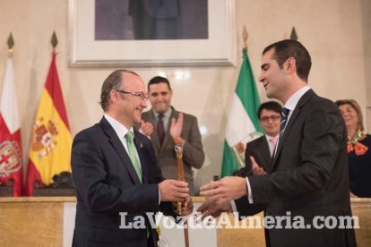 Pleno extraordinario en el que Luis Rogelio Rodríguez- Comendador ha dimitido como alcalde de Almería dando paso a Ramón Fernández-Pache