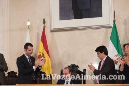 Pleno extraordinario en el que Luis Rogelio Rodríguez- Comendador ha dimitido como alcalde de Almería dando paso a Ramón Fernández-Pache