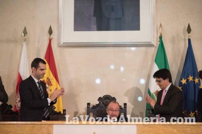 Pleno extraordinario en el que Luis Rogelio Rodríguez- Comendador ha dimitido como alcalde de Almería dando paso a Ramón Fernández-Pache