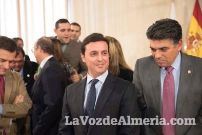 Pleno extraordinario en el que Luis Rogelio Rodríguez- Comendador ha dimitido como alcalde de Almería dando paso a Ramón Fernández-Pache