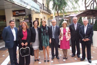 Junto a la decana, María del Mar Gázquez, han asistido los colectivos judiciales de Almería. Fotos: JA Barrios