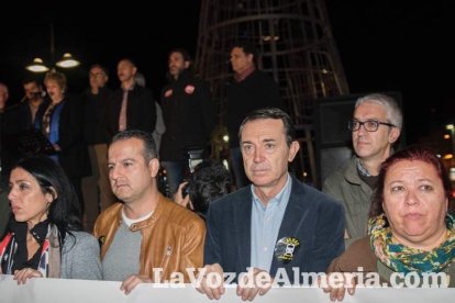La Mesa en Defensa del Ferrocarril vuelve a unir a representantes de todas las fuerzas. Fotos: Juan Sánchez
