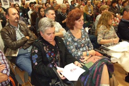 Con prólogo de Antonia Sánchez, el libro ‘En busca de una luz en la oscuridad’ cuenta con Miguel Caballero, Ana Torregrosa, Marisol Va