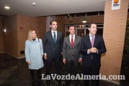 Gala de apertura del Festival de Cortometrajes Almería en corto en la que ha tenido lugar la entrega del premio Almería, tierra de cine al